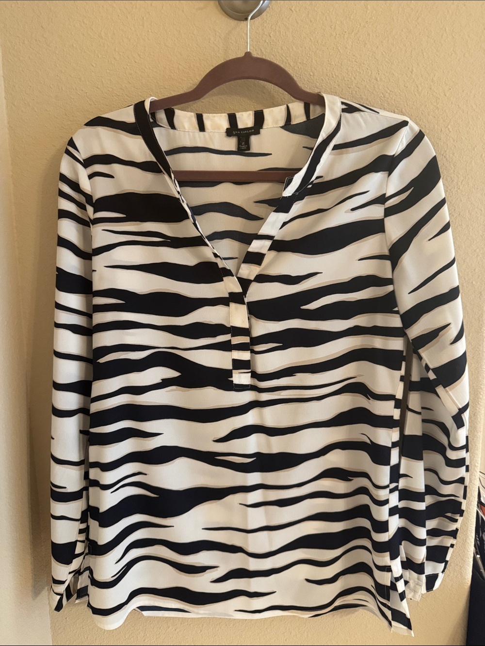 Ann Taylor Black and White Zebra-Print V-Neck Blouse